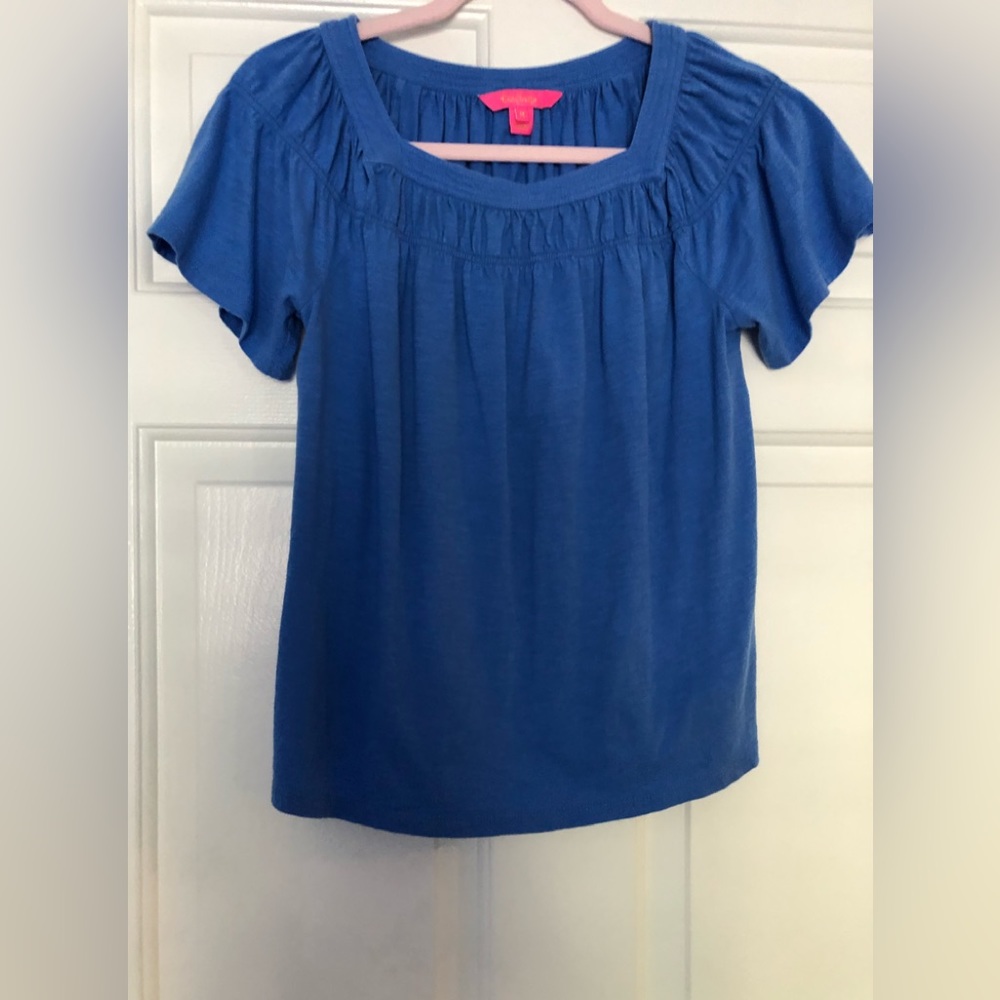 EUC Lilly Pulitzer top size medium